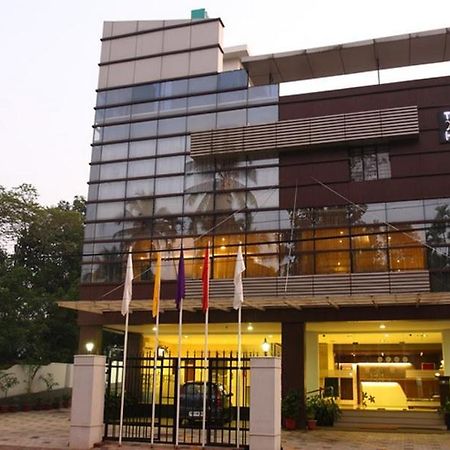 Hotel Monarch קוז'יקודה מראה חיצוני תמונה
