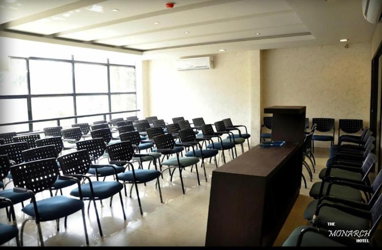 Hotel Monarch קוז'יקודה מראה חיצוני תמונה