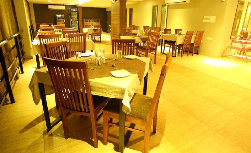 Hotel Monarch קוז'יקודה מראה חיצוני תמונה
