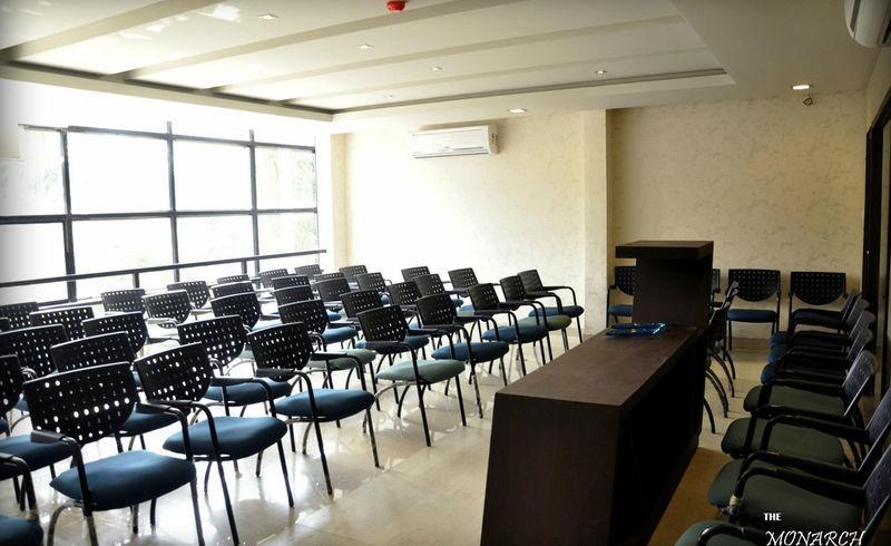 Hotel Monarch קוז'יקודה מראה חיצוני תמונה